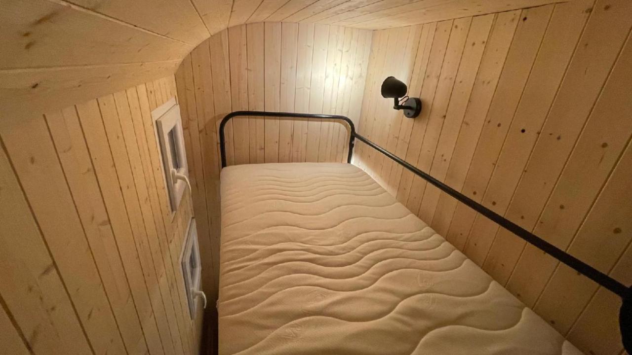 Glamping - Stylova Maringotka V Srdci Ladova Kraje, Pobliz Hlavniho Mesta Prahy Stribrna Skalice Exterior photo
